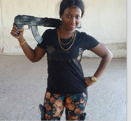 ... EZEKIEL ABEBA SILAHA HATARI...